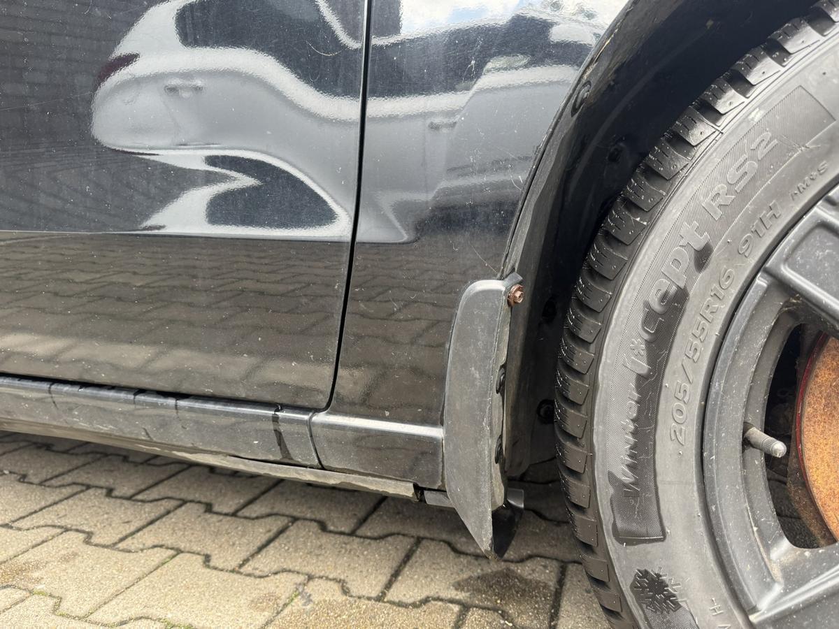 Mazda 5 CR original Kotfl&uuml;gel vorn rechts Schwarz Bj.2010